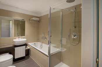 Executive Double Room (with Sofa Bed)