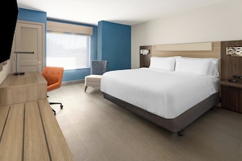 Standard Room, 1 King Bed (Leisure)