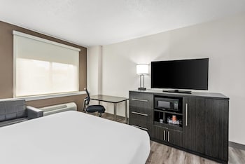 Standard Room, 2 Queen Beds, Non Smoking