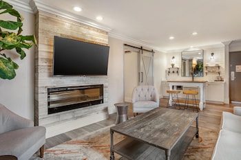 Suite (Wine Country)