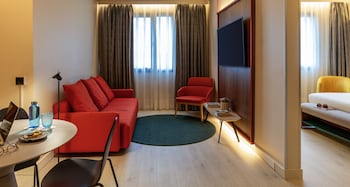 Superior Room, 1 Double Bed with Sofa bed (Lounge)