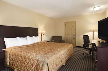 One King Bed, Smoking