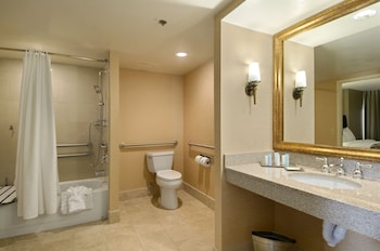 Suite, 2 Double Beds, Accessible, Bathtub