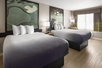 Room, 2 Queen Beds, Non Smoking