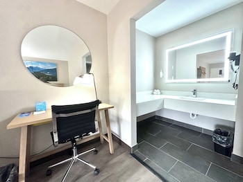 2 Double Beds, Suite, Non-Smoking