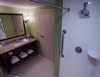 Standard Room, 2 Queen Beds, Accessible (Communications)