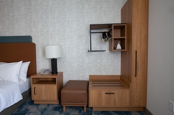 Room, 1 King Bed, Accessible Bathtub, Non Smoking
