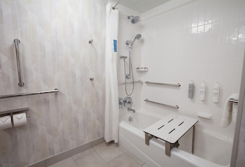 Room, 1 King Bed, Accessible Bathtub, Non Smoking