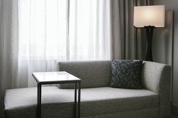 Room, 1 King Bed (Mobility Accessible, Tub)