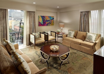 Luxury Suite, 1 King Bed (Royal)