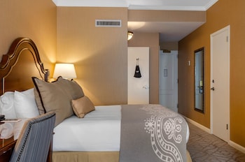 Deluxe Room, 1 Queen Bed