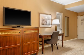 Premier Room, 2 Double Beds, Balcony