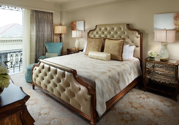 Luxury Suite, 1 King Bed (Royal)