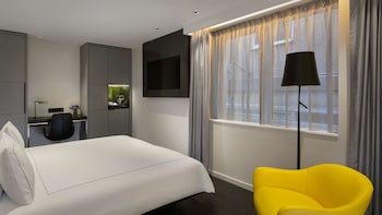 Superior Room, 1 King Bed
