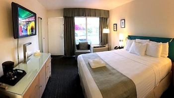 Superior Room, 1 King Bed