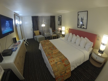 Deluxe Room, 1 King Bed