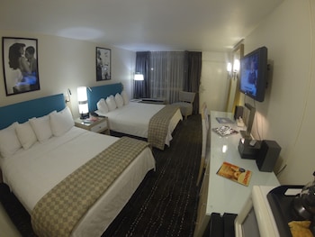 Deluxe Room, 2 Queen Beds