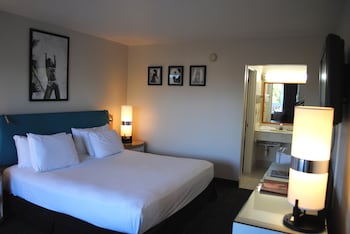 Traditional Room, 1 King Bed
