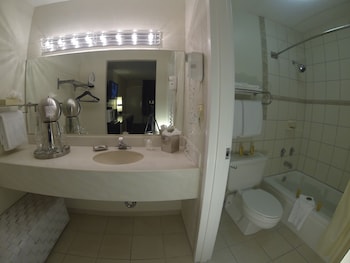 Classic Room, 1 King Bed