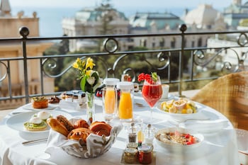 Prestige Suite