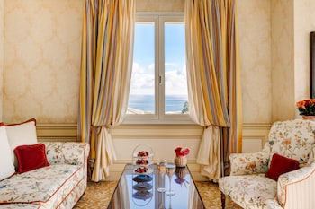 Deluxe Suite, Sea View