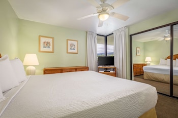 Suite, 1 Bedroom, 2 Bathrooms, Partial Ocean View