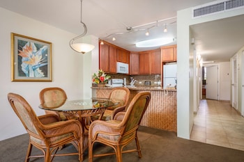 Suite, 1 Bedroom, 2 Bathrooms, Partial Ocean View