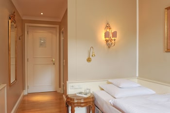 Standard Single Room, 1 Twin Bed, Garden View
