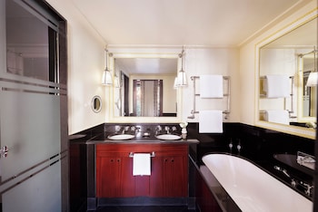 Junior Suite (Prestige Champs-Elysées)