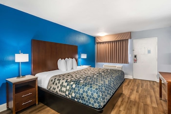 Room, 1 King Bed, Accessible, Non Smoking