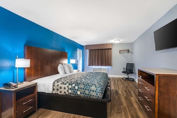 Suite, 1 King Bed, Non Smoking, Hot Tub