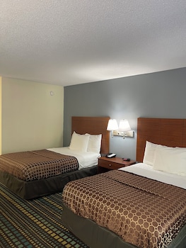 Standard Room, 2 Double Beds, Non Smoking, Refrigerator & Microwave