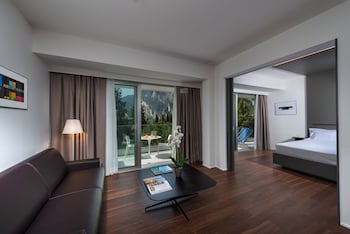 Deluxe Suite, Lake View, SPA access included