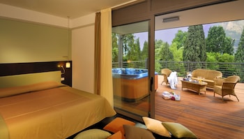 Suite, Jetted Tub, SPA access included