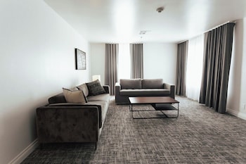 Alma Rosa Suite