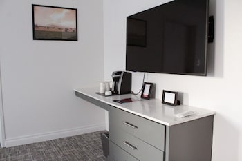 Alma Rosa Suite