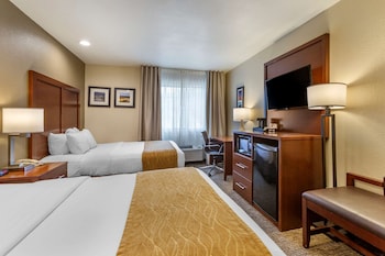 Standard Room, 2 Queen Beds, Non Smoking