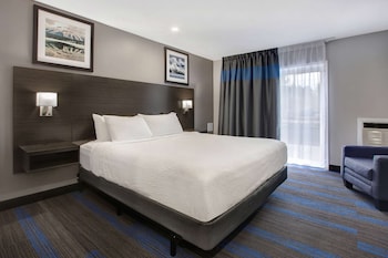 Room, 1 King Bed with Sofa bed, Non Smoking (First Floor, Parking Lot Access)