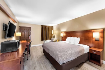 Standard Room, 1 King Bed, Non Smoking