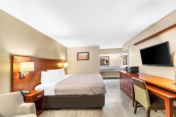 Standard Room, 1 King Bed, Smoking