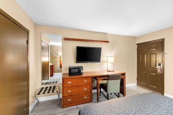 Room, 1 Queen Bed, Accessible, Smoking