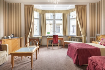 Junior Suite, 1 King Bed