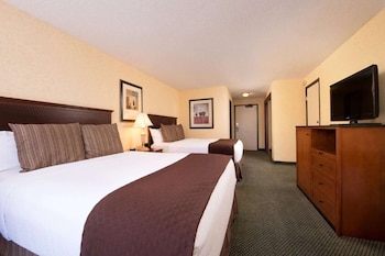 Economy Room, 2 Queen Beds