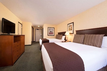 Economy Room, 2 Queen Beds