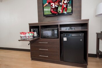 Premium Room, 2 Queen Beds (Upgraded Bedding & Snack, Smoke Free)