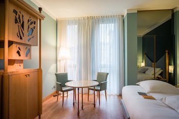 Deluxe Double or Twin Room (Top Floor)