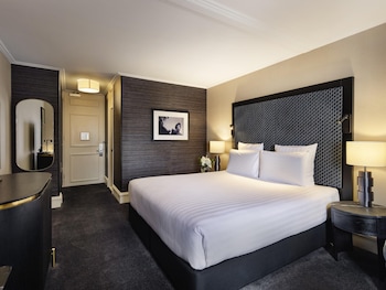 Superior Room, 1 King Bed