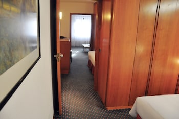 Standard Room, Multiple Beds