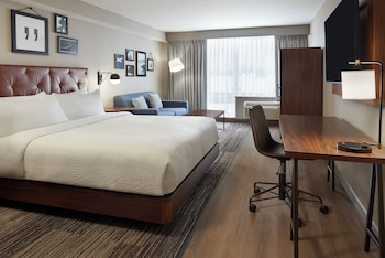 Deluxe Room, 1 King Bed