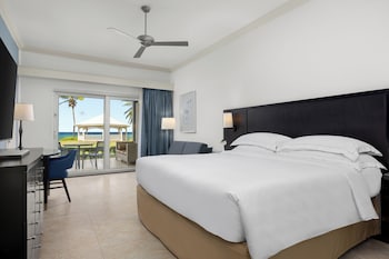 Room, 1 King Bed (Ocean Front  Walk out)